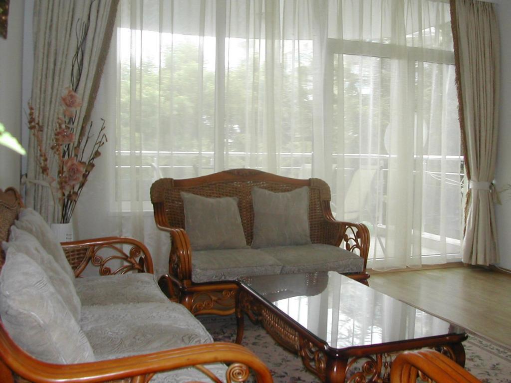 Oasis Suites Apartments And Studios Равда Номер фото